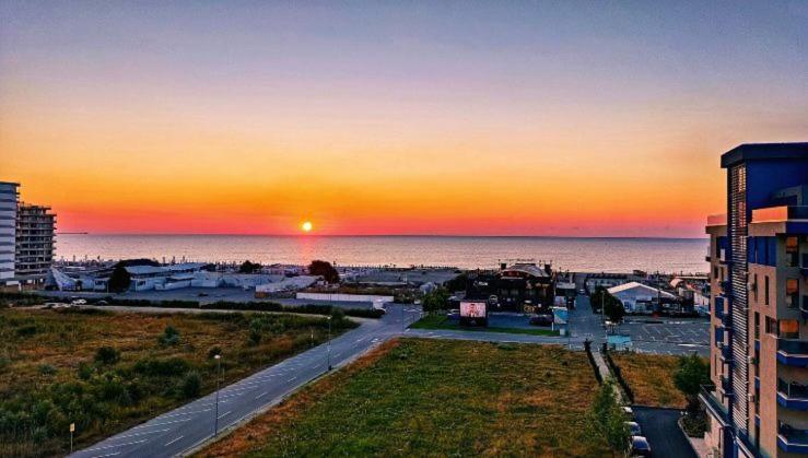 Apartament Carina Summerland Mamaia Eksteriør billede